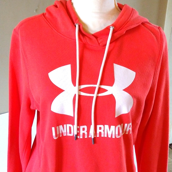 VGUC. Under Armor  hoodie with drawstring. - Picture 2 of 7